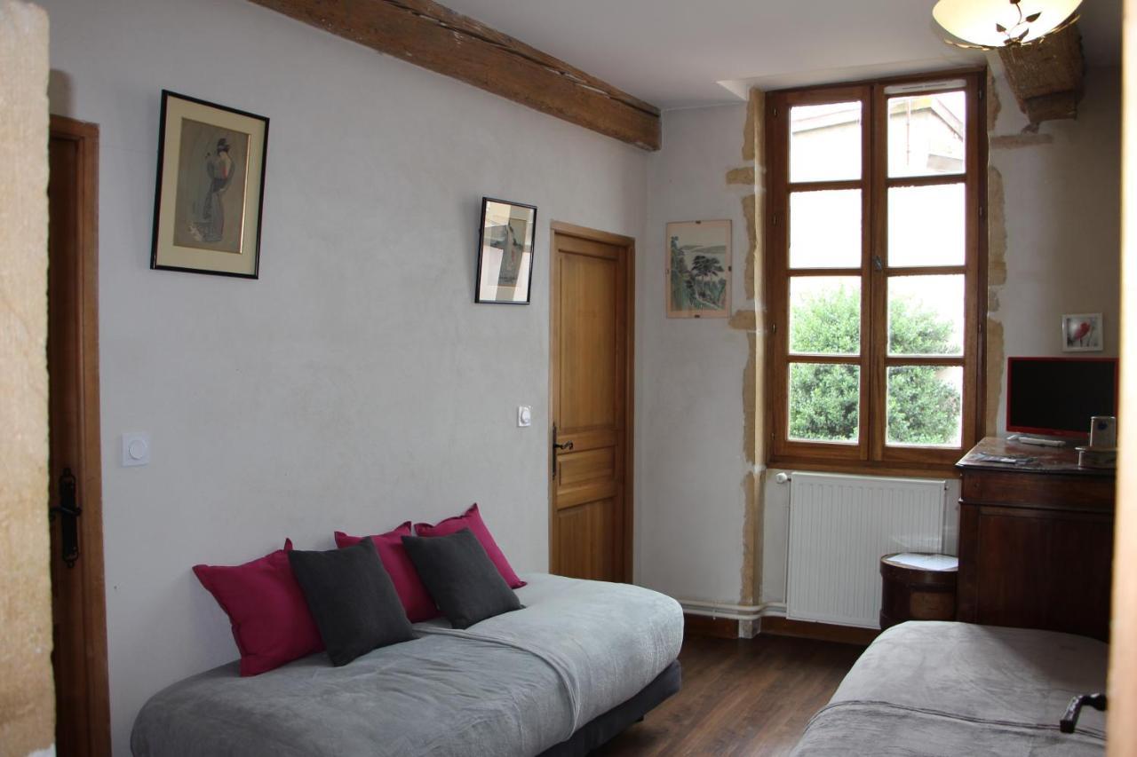Bed and Breakfast Le Relais Des Dames Neuville-sur-Saône Exterior foto